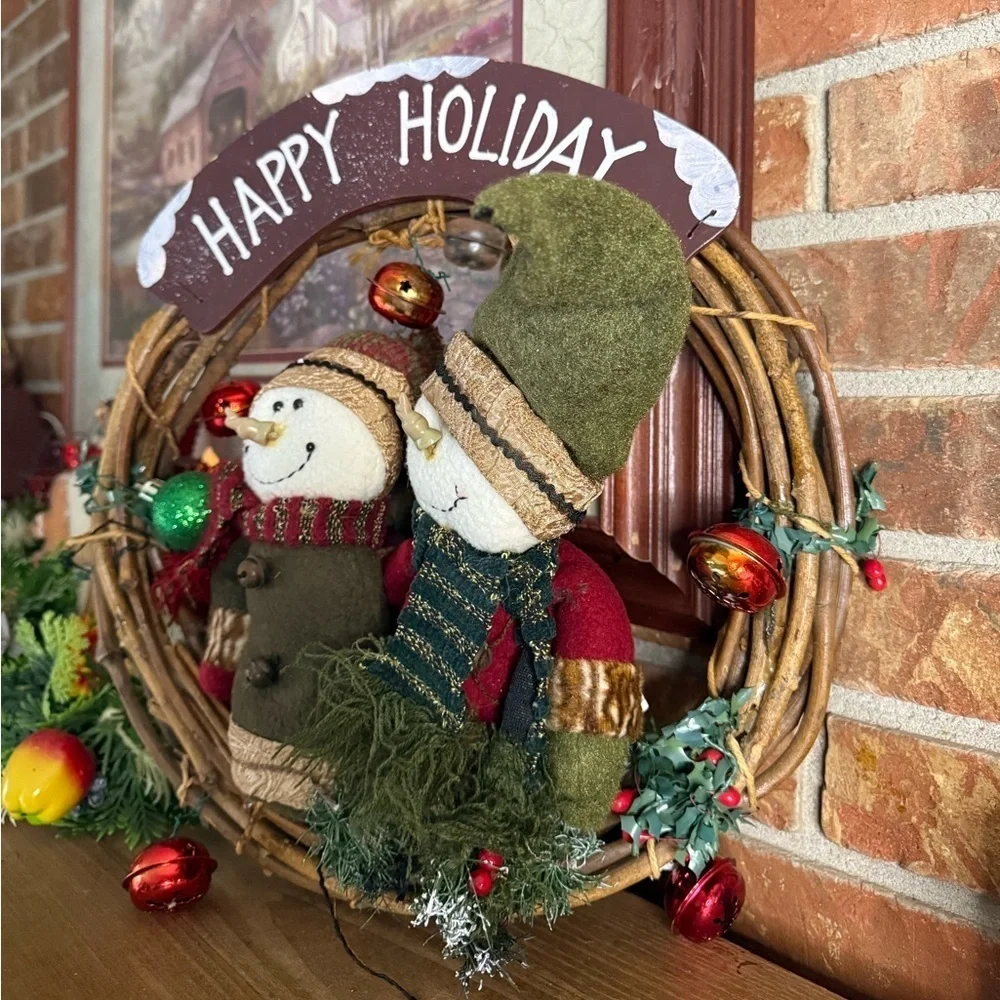 Handmade Vintage 1999 Festive Snowman Holiday Wreath - Green and Red